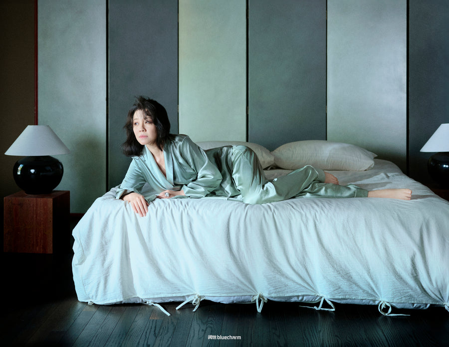 Unlocking Nighttime Comfort: 5 Benefits of Wearing Silk Pajamas to Bed