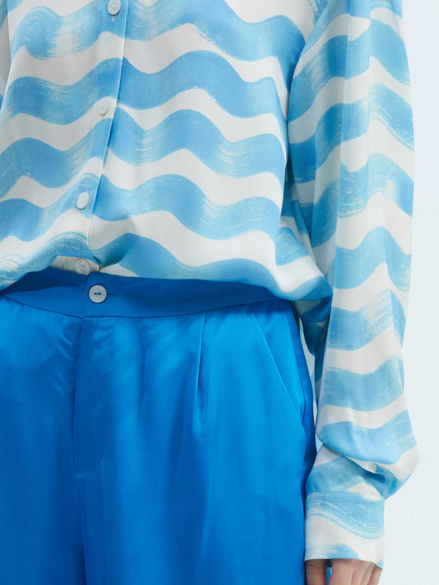 Deep Blue Waves