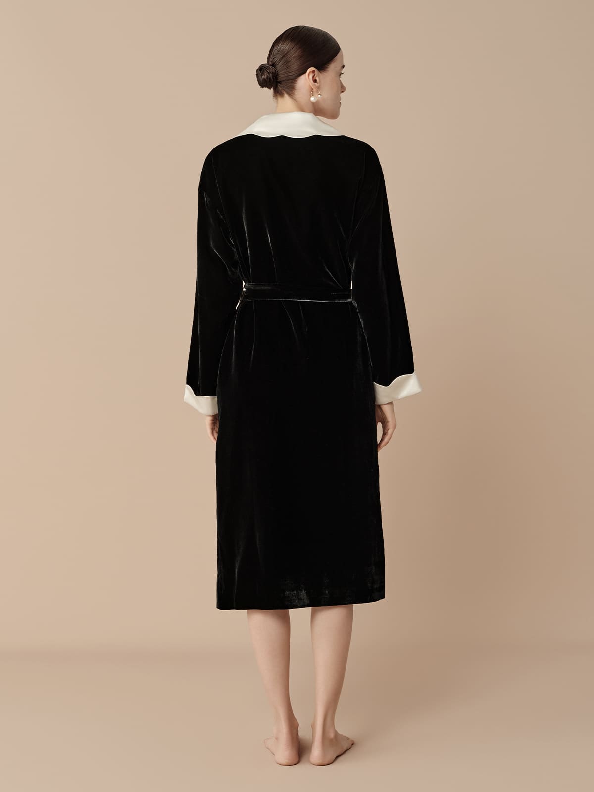 SILKINC White Collar Silk Velvet Long Nightgown